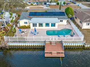 1822 Winchester Rd N, Saint Petersburg, FL 33710