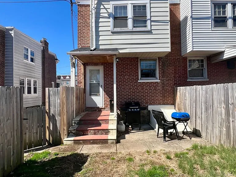 25 W Parkway Ave — Photo 26