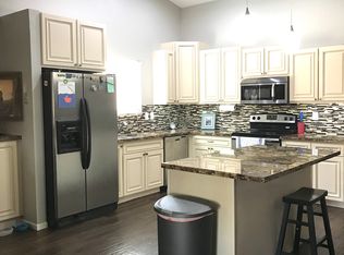 910 N Somerset Cir, Mesa, AZ 85205
