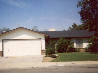 3084 Helm Ave, Clovis, CA 93612