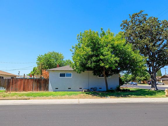 4th image of 2212 Caswell Ave