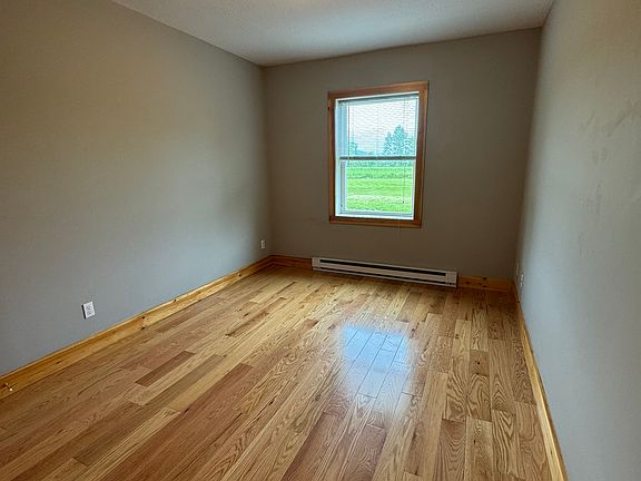 4th image of 46 Old Amherst Rd #2