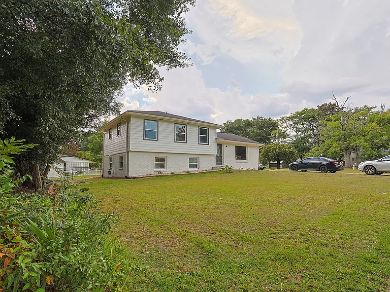 1295 Morrow Rd — Photo 41