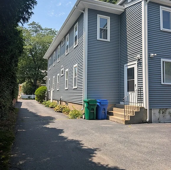 184 Parmenter Rd #2 — Photo 20