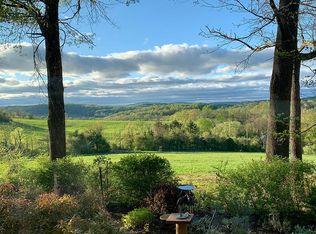 4714 Lehnenberg Rd, Kintnersville, PA 18930