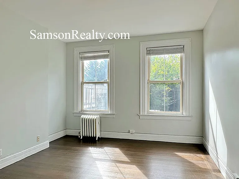 150 Brown St #B — Photo 13