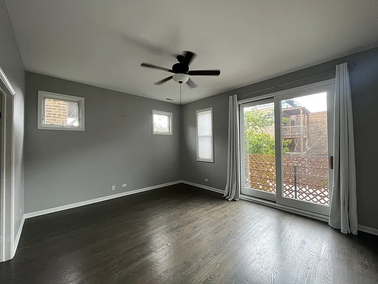 540 W Oakdale Ave #2W — Photo 10