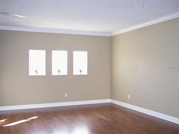3rd image of 606 105th Ln N