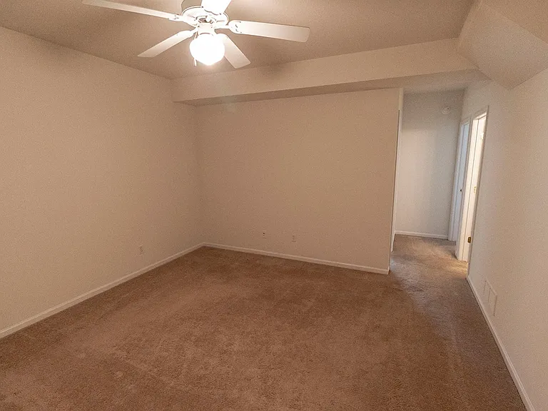 3402 Saint Charles Rd — Photo 18