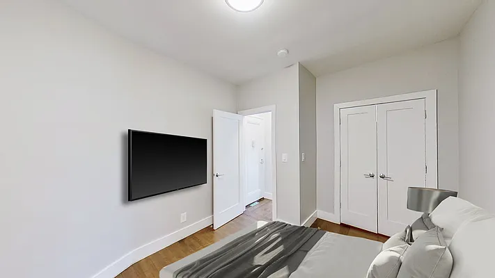 Rented by Compass | media 10