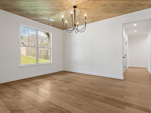 7th image of this home