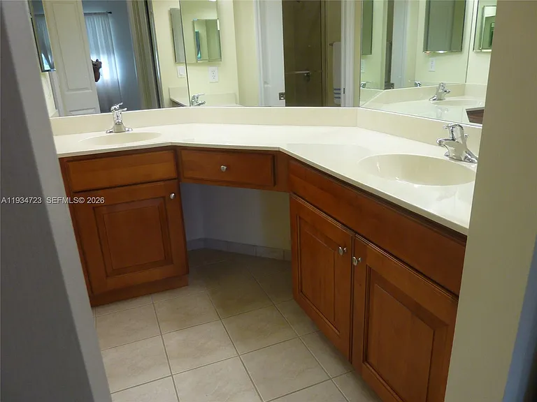 3500 Oaks Clubhouse Dr #308 — Photo 44