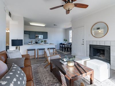 7009 E Acoma Dr UNIT 2040, Scottsdale, AZ, 85254