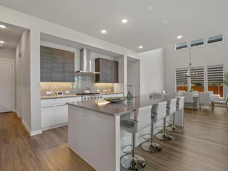 5322 Statesman Ln — Photo 33