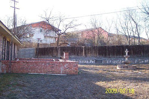 2nd image of 4801 Fairford Dr