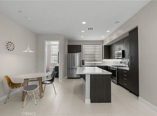 2753 Waverly Dr APT 705, Los Angeles, CA 90039