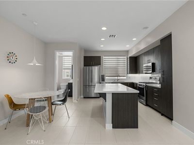 2753 Waverly Dr APT 705, Los Angeles, CA, 90039