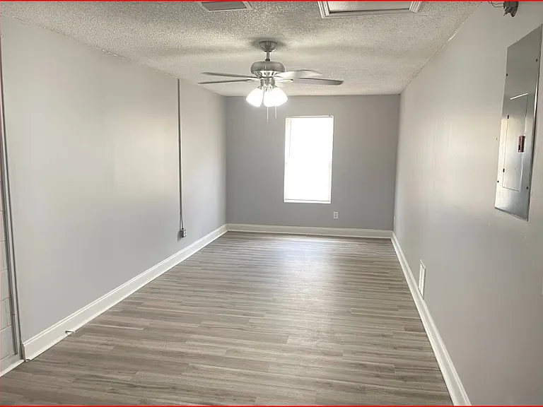 8255 Yolanda Ct — Photo 9
