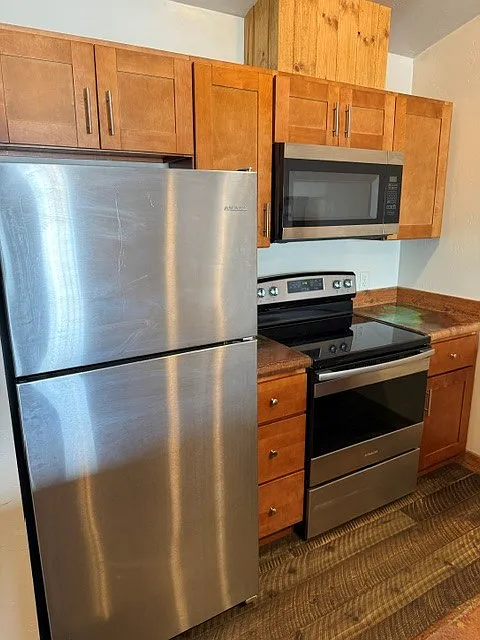 120 Speedway-2 Rivers Crossing — Photo 4