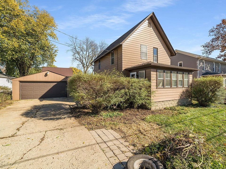 1st image of 145 Gladys Ct