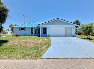 1595 Loralin Dr, Englewood, FL 34223