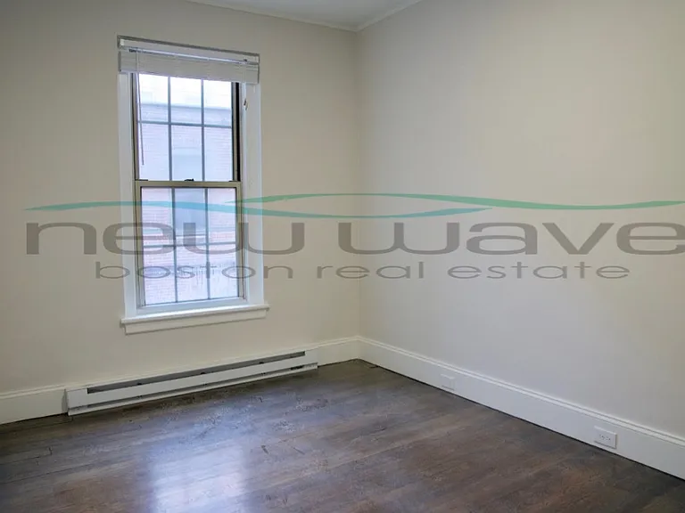 38 Clearway St #2 — Photo 4