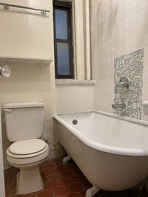 Rented by Compass | media 22