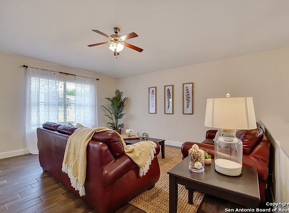 4th image of 16715 Quartett Ln