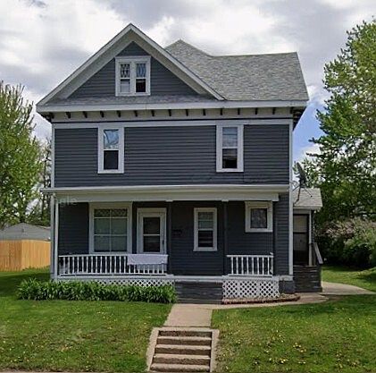 1st image of 220 N Prairie Ave #11535465