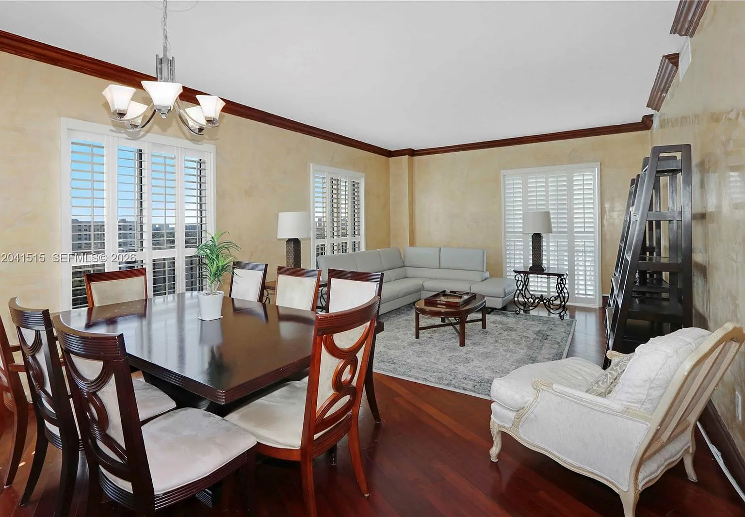 Ten Aragon Condo — Photo 4
