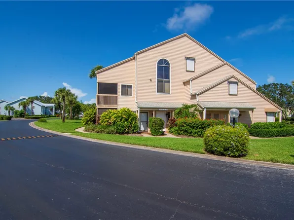 9632 Riverside Dr APT 2, Sebastian, FL 32958