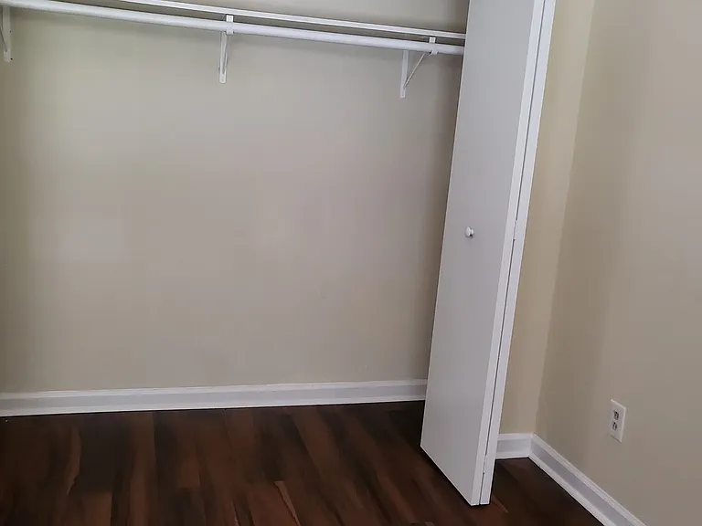 305 River Oak Dr — Photo 10