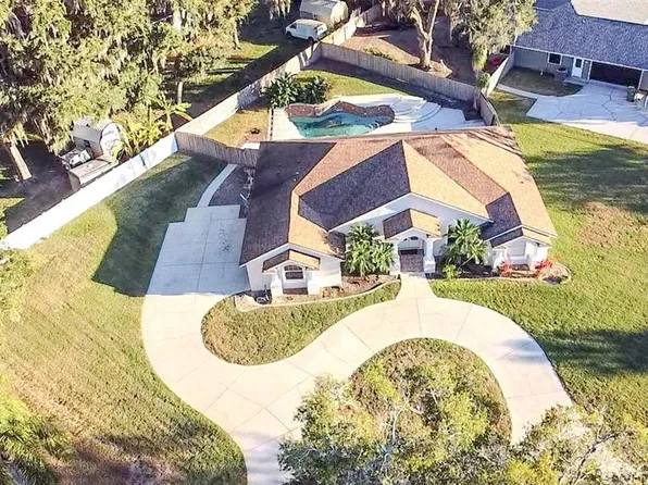 4 Weston Rd, Leesburg, FL 34748