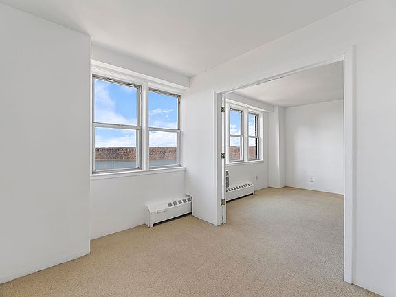 4th image of 5800 Arlington Ave APT 11O