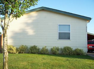 20660 NE Skyview Dr, Fairview, OR 97024