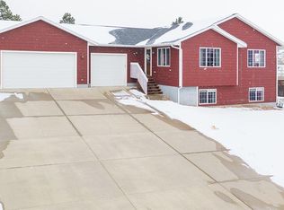 2331 Pipestone Dr, Sturgis, SD 57785