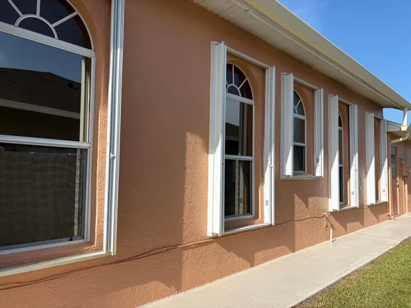 3306 SE Ford Lane SE, Port St Lucie, FL 34984