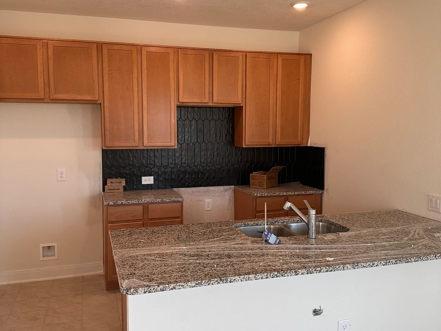 3 bed, 1479 sqft, $1,995 — Photo 3