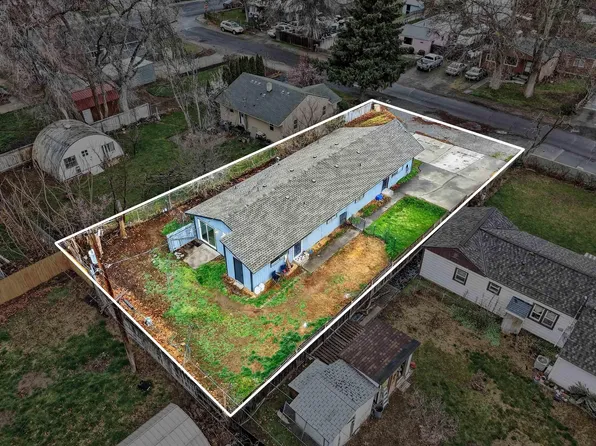 1707 W 2nd Ave, Kennewick, WA 99336