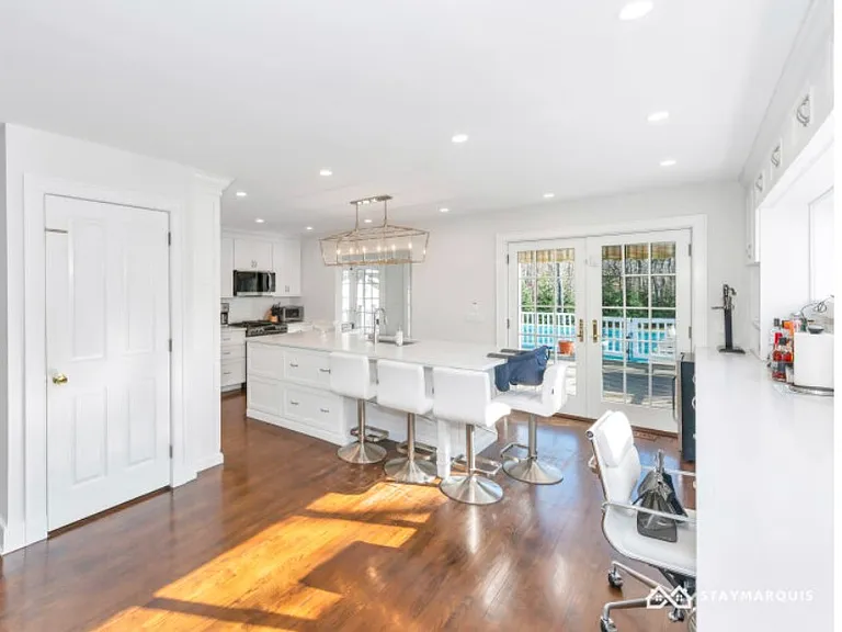 29 Georgica Woods Ln — Photo 9