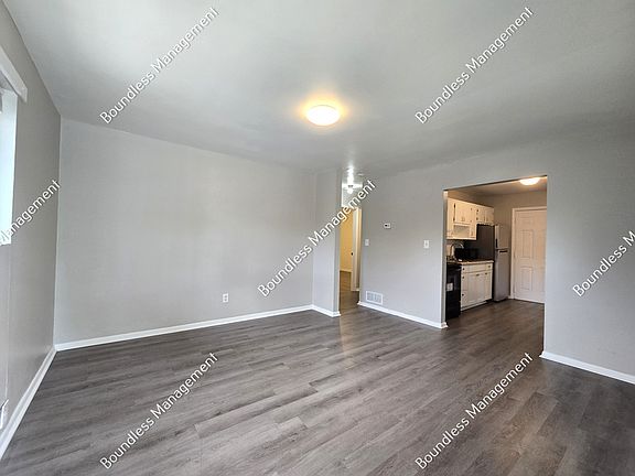 3rd image of 2762 Palm Dr #A
