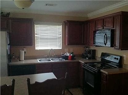 3rd image of 6500 Park Lake Ct