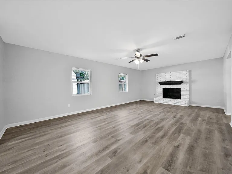 13426 Balcrest Dr — Photo 9