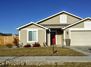 532 Northfield Rd, Manhattan, KS 66502