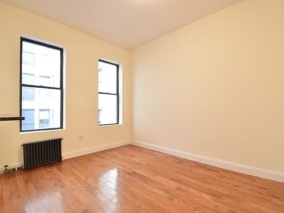 3rd image of 938 Amsterdam Ave APT 5R