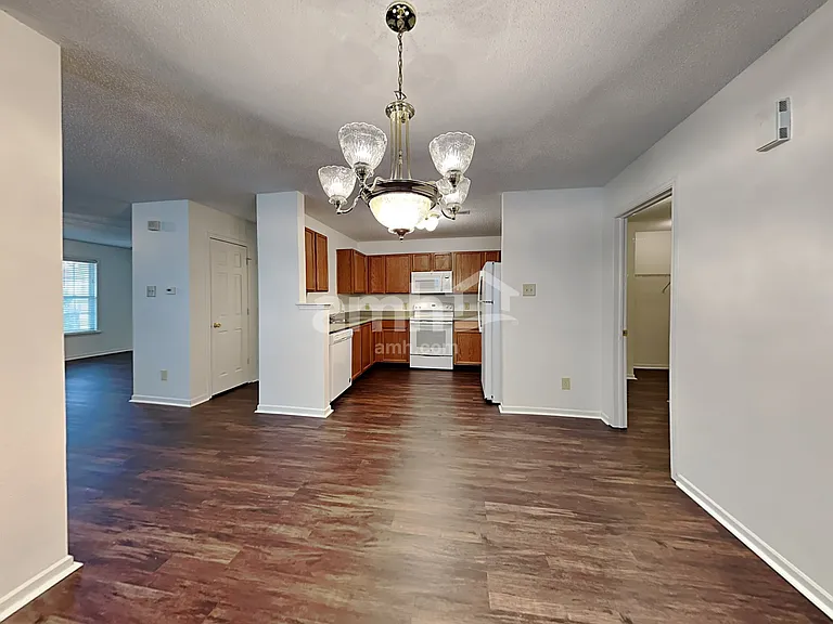 2322 Bristol Dr — Photo 6