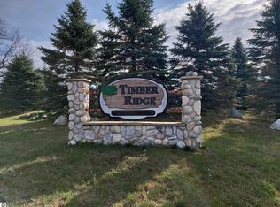 5198 Timber Point Trl, Kingsley, MI 49649