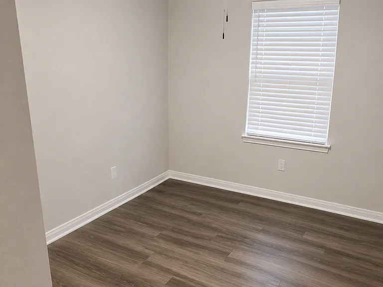 3212 Risinger Rd — Photo 23