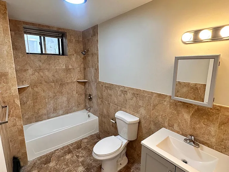 152 S Harrison St #1G — Photo 3