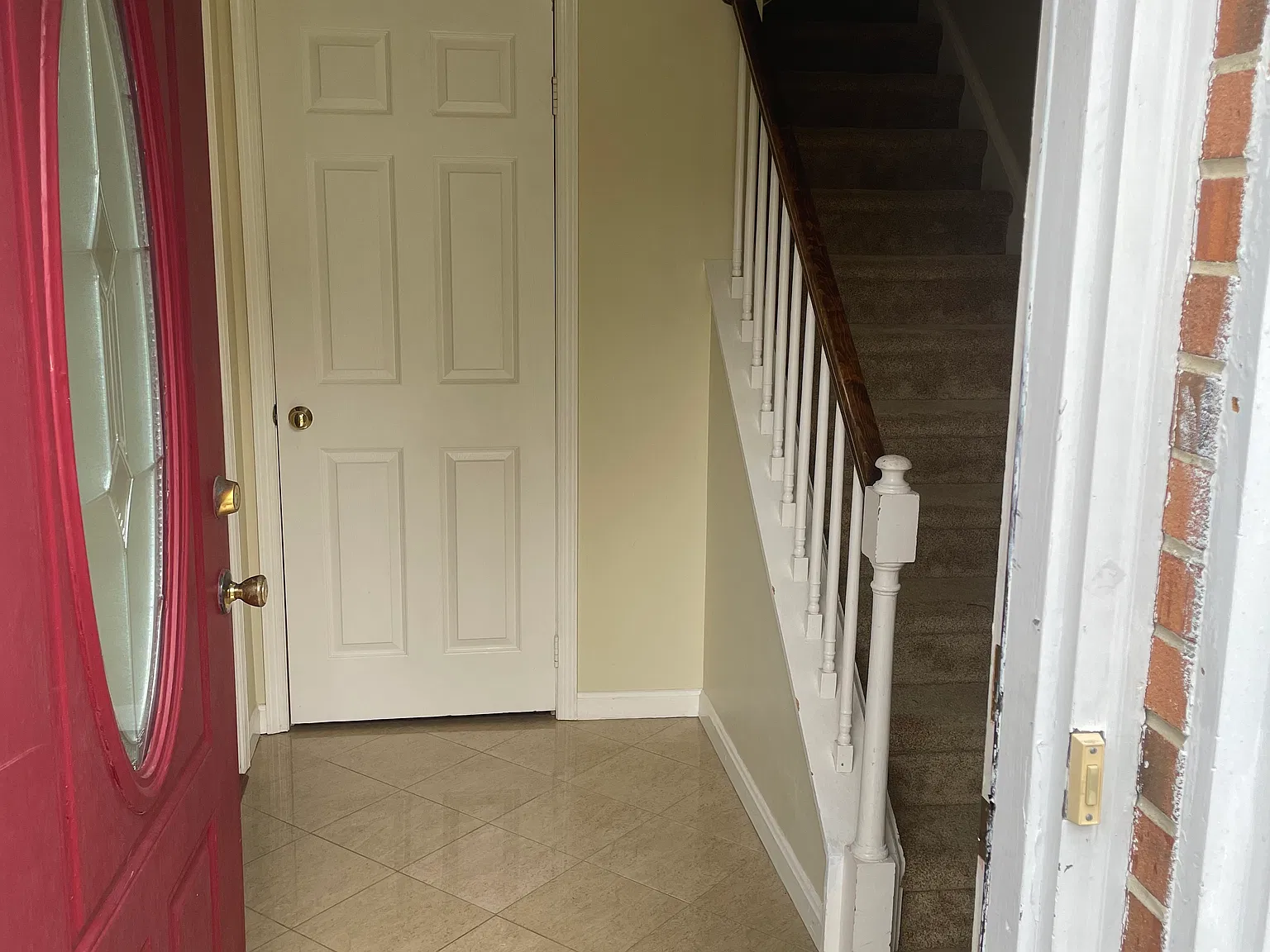 4 bed, 2.5 bath, 3000 sqft, $3,600 — Photo 1